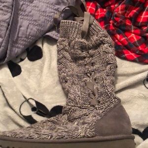 gray ugg boots
